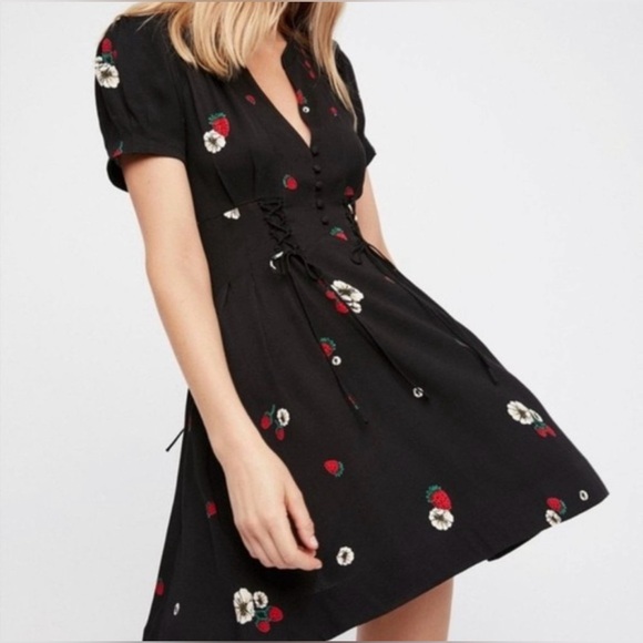 Free People Dream Girl Black Strawberry Floral Print Mini Dress Size 2 - Picture 3 of 15